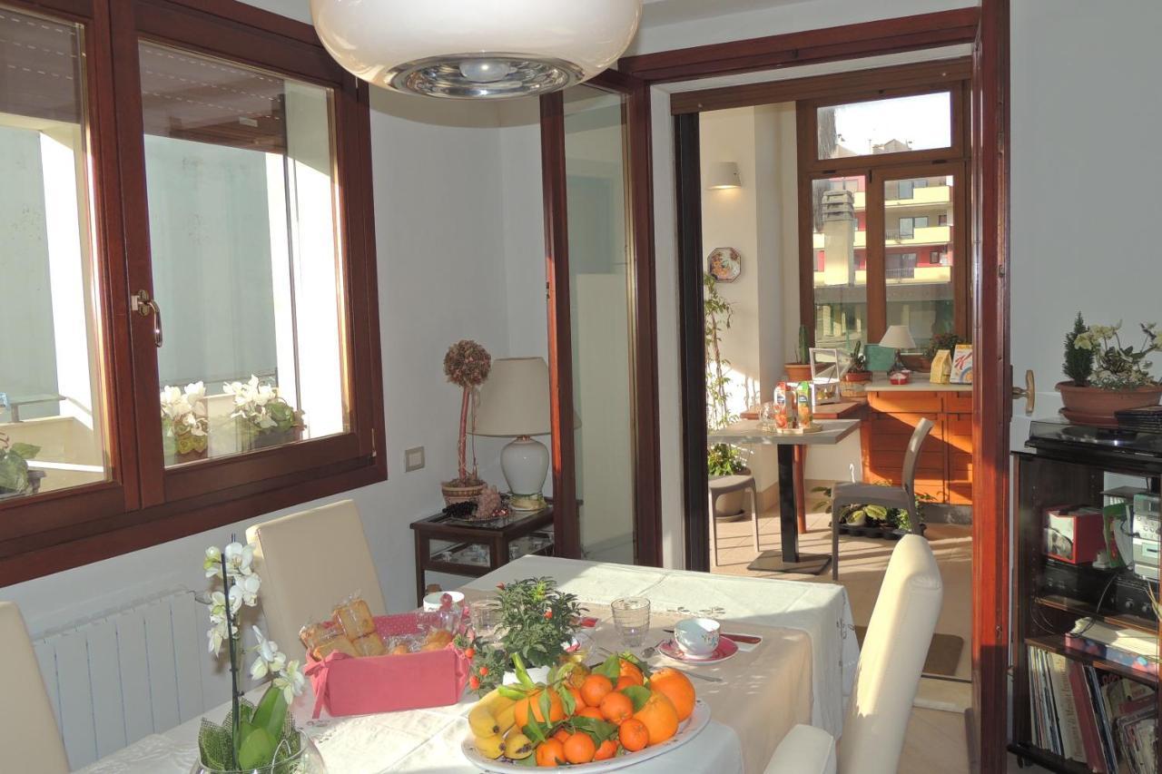 La Terrazza Acomodação com café da manhã Oristano Exterior foto