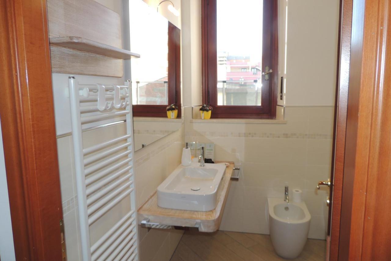 La Terrazza Acomodação com café da manhã Oristano Exterior foto